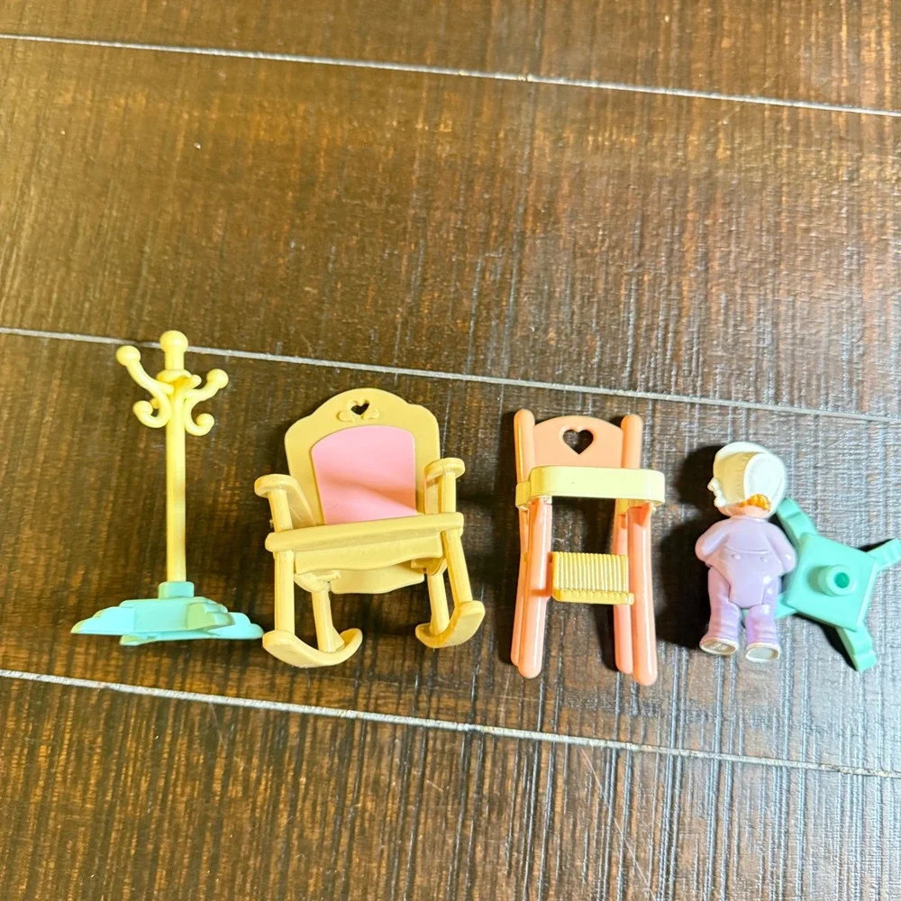 Fisher-Price Loving Family Baby Figure High Chair Pastel Vintage 1993 Toy Set